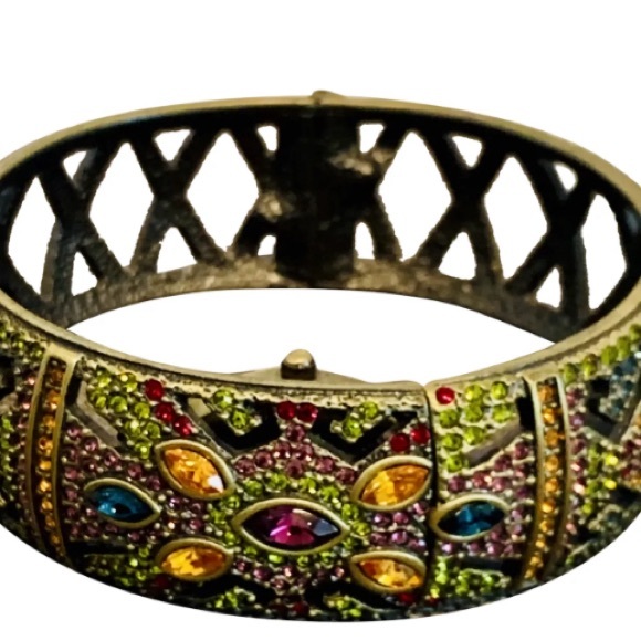 Heidi Daus Amethyst Swarovski Crystal Cuff Bracelet SZ L/XL - Picture 2 of 6